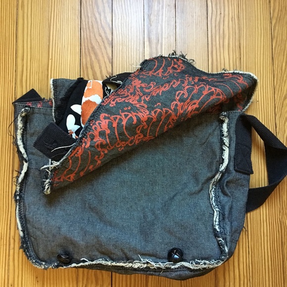 Goorin Bros messenger bag with Koi - Picture 2 of 8